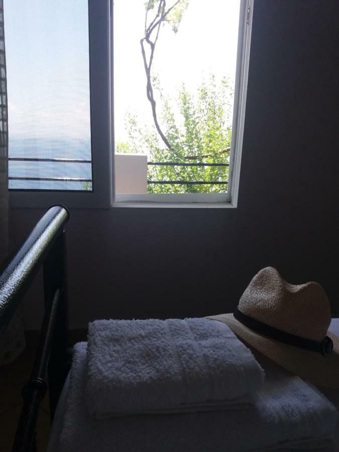 Hotel Blue View à Qeparo Extérieur photo