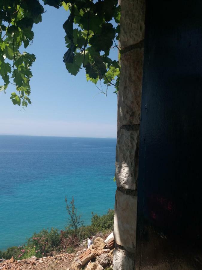 Hotel Blue View à Qeparo Extérieur photo